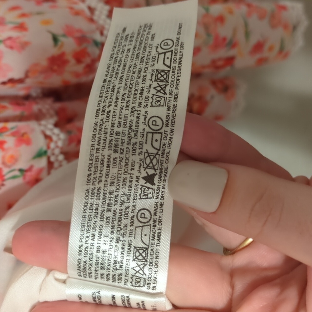 Ever New pink floral v neck tiered mini dress cut out detail - Picture 14 of 14